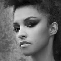 Thalìa Bellazecca Desnuda