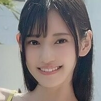 Umi Yatsugake Desnuda