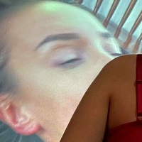 upbunni Desnuda