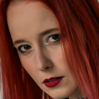 Valéria Kozma Desnuda