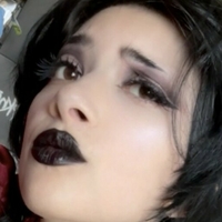 Vampyrisu Desnuda