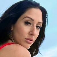 Vanessa Blake Desnuda