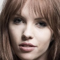 Vivian McCall Desnuda