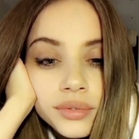 Xenia Tchoumi Desnuda