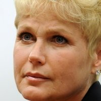 Xuxa Meneghel Desnuda