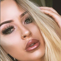xxxks Desnuda