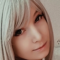 Yakisa Desnuda
