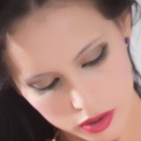 Yeni Luv Desnuda