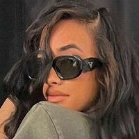 Ysabelle Capitule Desnuda