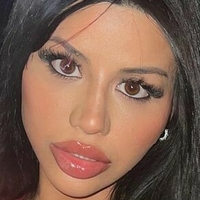 yungsweetro Desnuda